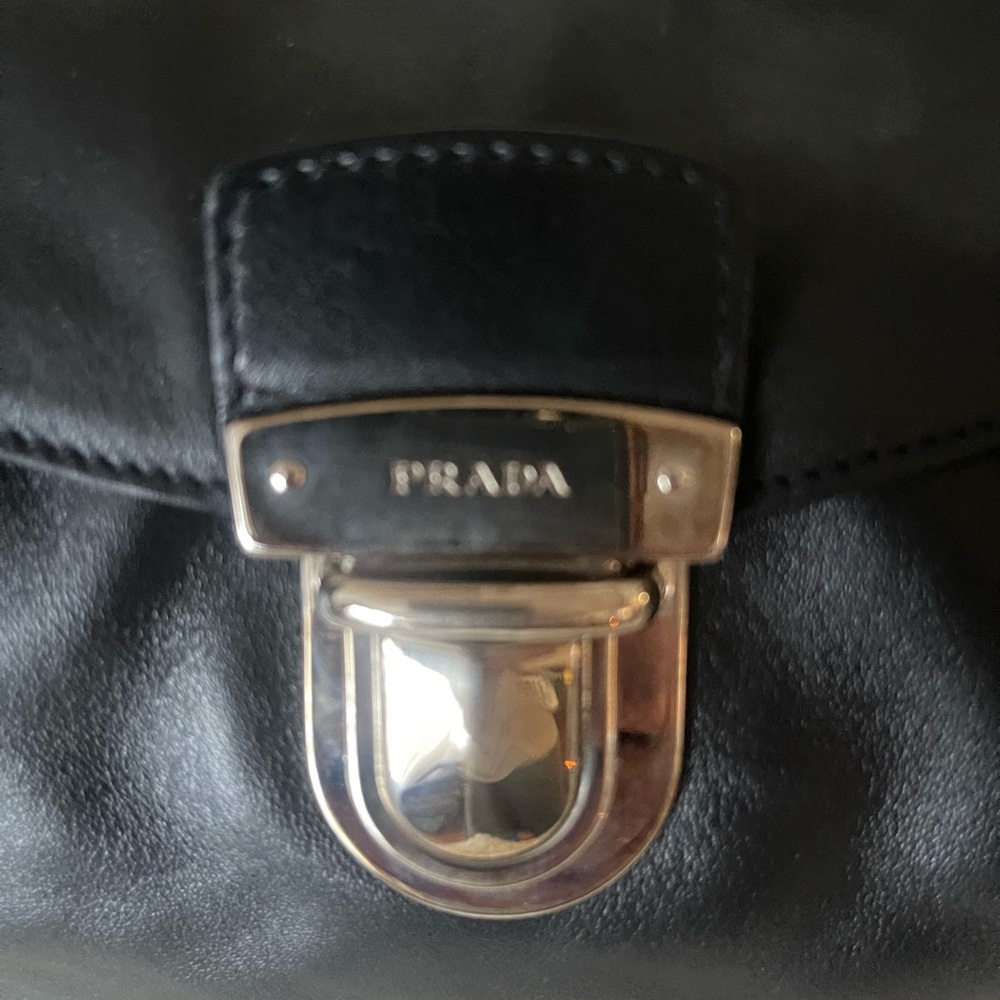 Black tote bag